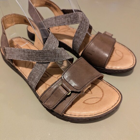 BORN Britton Leather Strappy Sandals 10 Brown Tan Cushioned Comfortable Flats - Picture 3 of 8